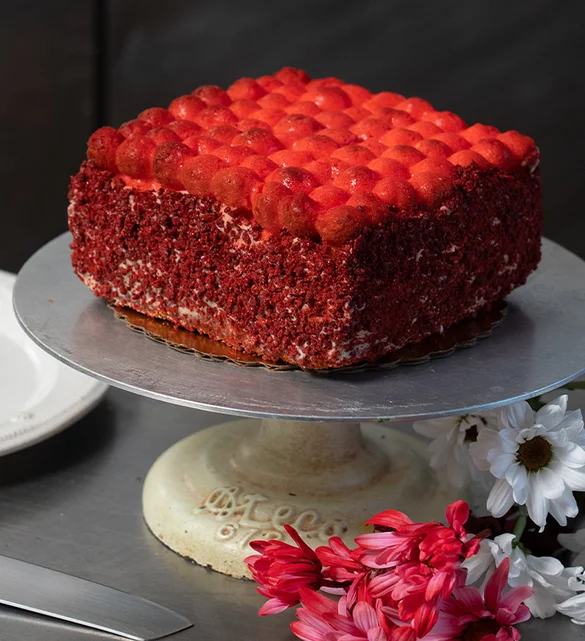 Knipschildt Cherry Red Velvet Cake